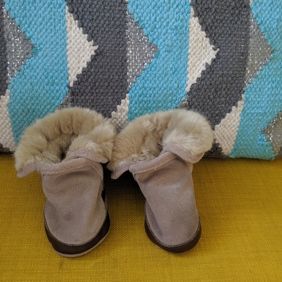 Robeez Other - Robeez Infant Baby Booties